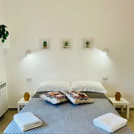 Bed & Breakfast La Casa Di Elisa Mini - 3*